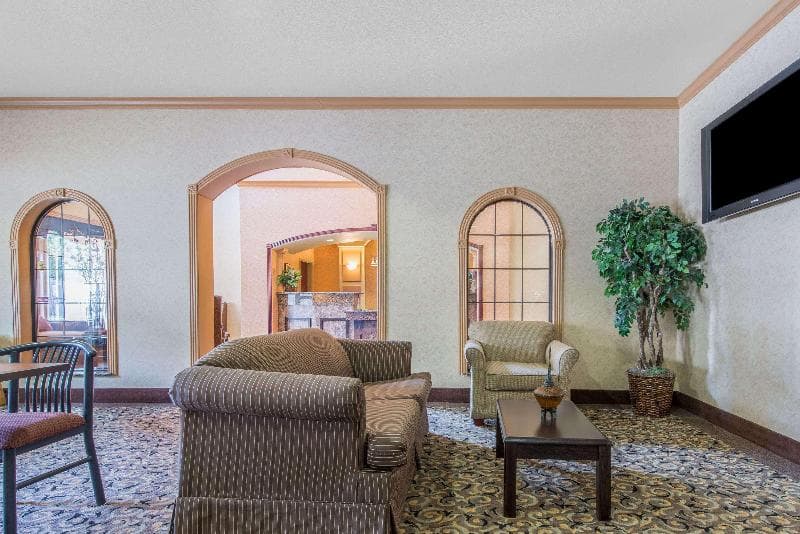 Baymont By Wyndham Wichita Falls 3