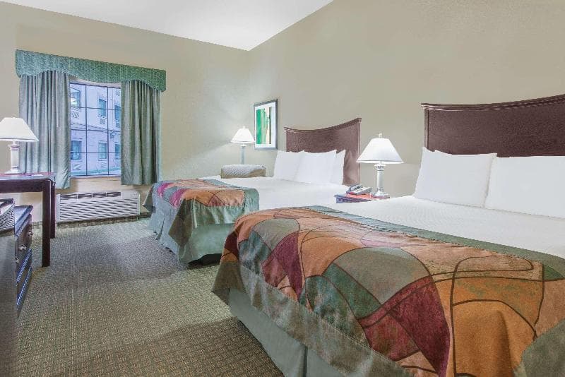 Baymont By Wyndham Wichita Falls 2