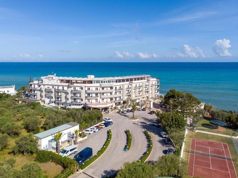 Carlton Riviera 2