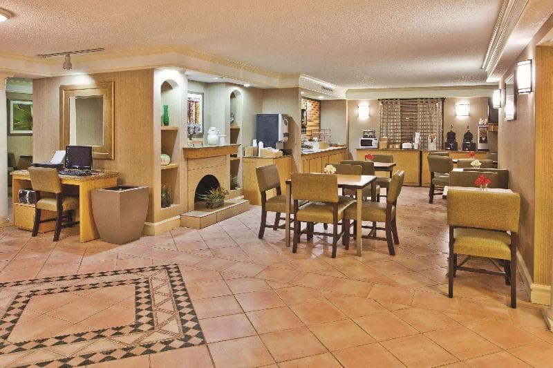 La Quinta Inn Savannah Midtown 4