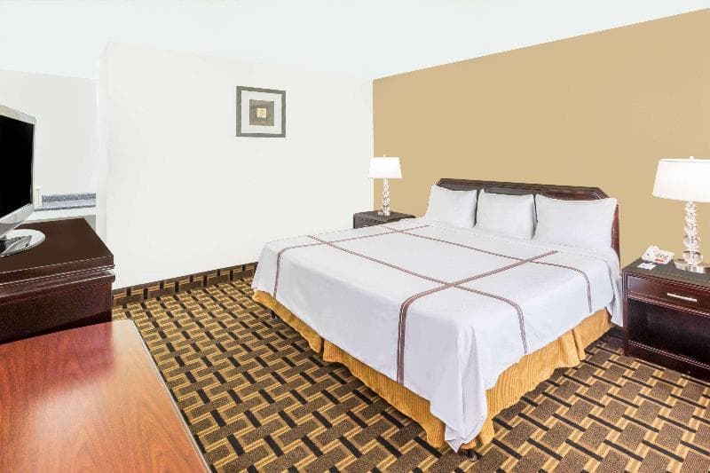 Travelodge by Wyndham Shreveport 3