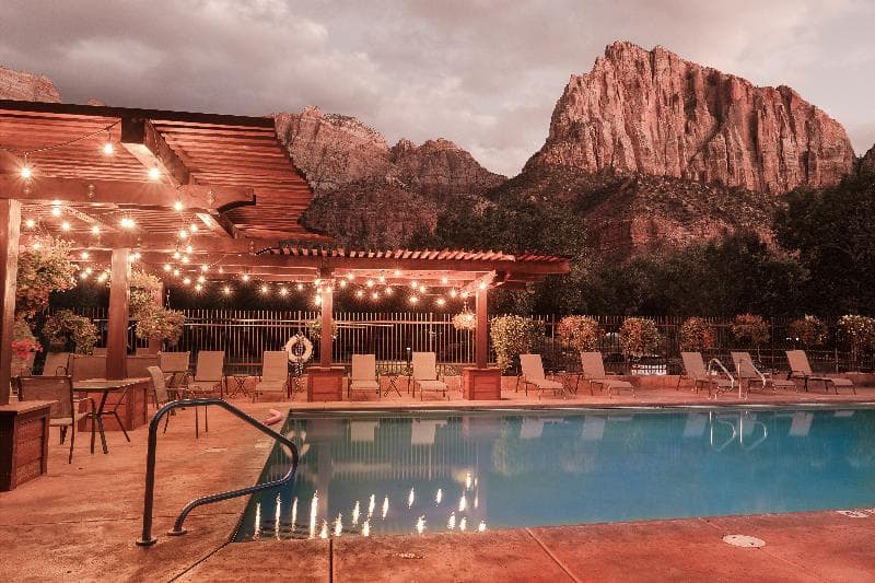 Cable Mountain Lodge 3