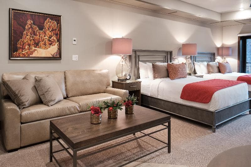 Cable Mountain Lodge 4