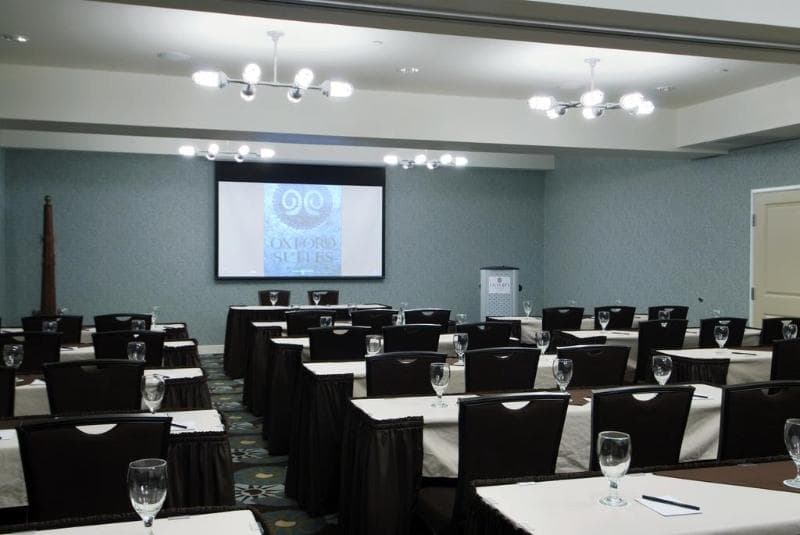 Oxford Suites Silverdale 2
