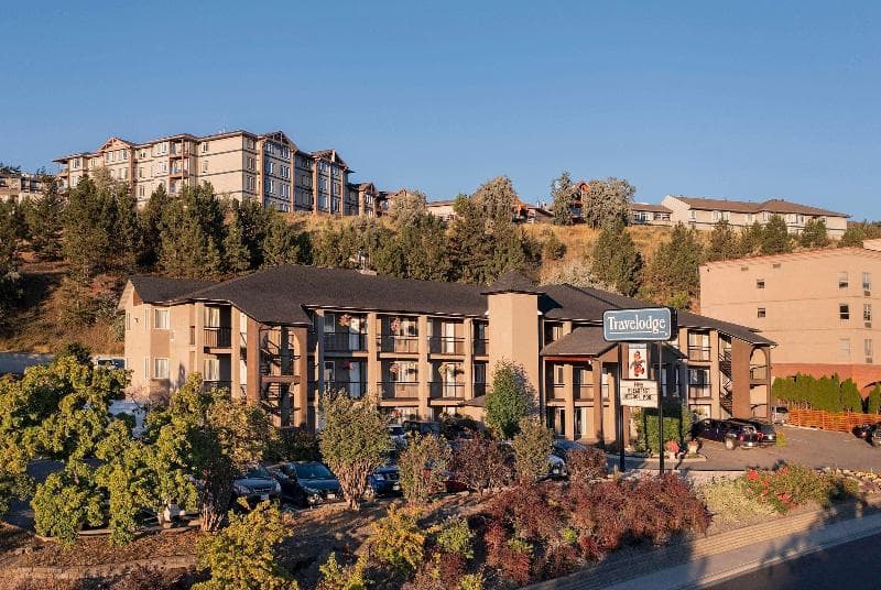 Travelodge by Wyndham Kamloops Mountview 3