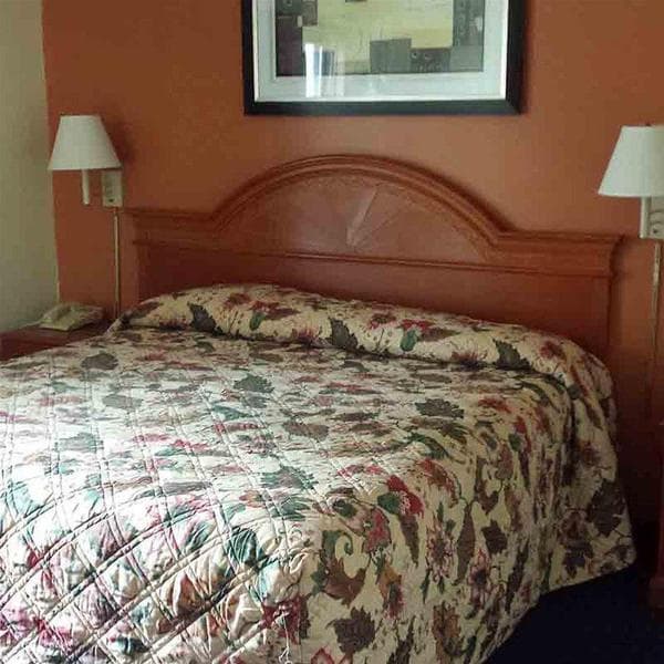 Great Lakes Inn And Suites photo 1