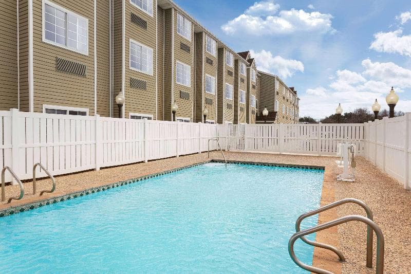 Super 8 By Wyndham San Antonio Airport North 4