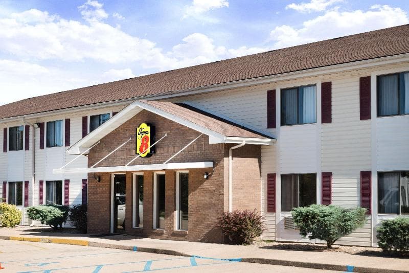 Super 8 By Wyndham West Plains 4