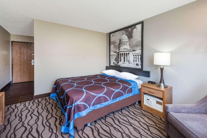 Super 8 By Wyndham West Plains 2