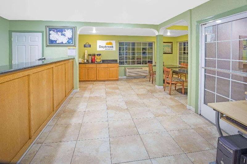 Days Inn By Wyndham Oroville 3
