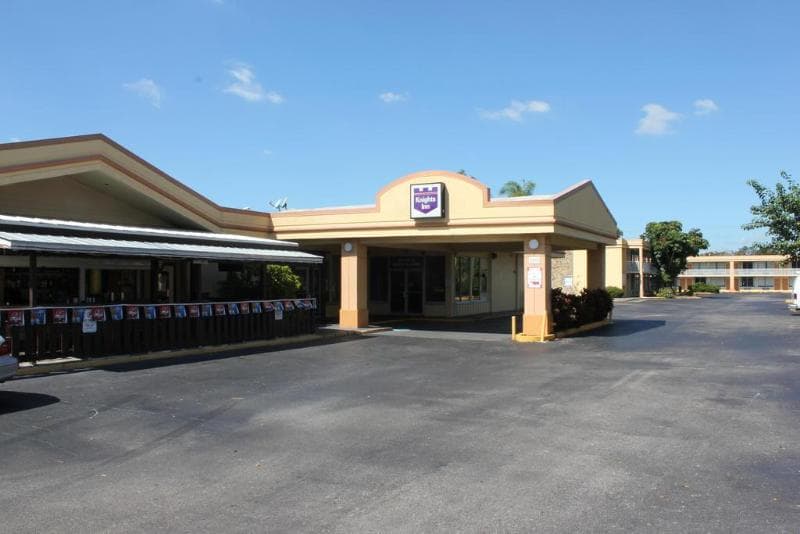 Quality Inn St Petersburg 4