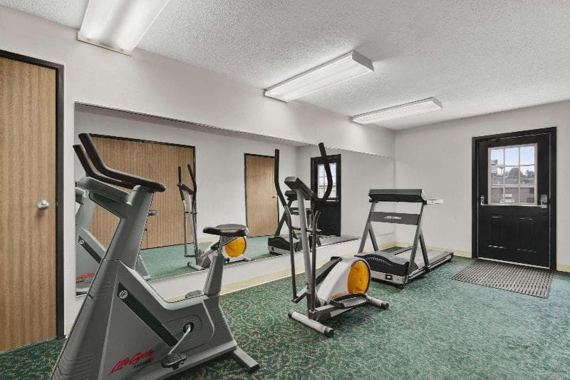 Super 8 By Wyndham Washington 2