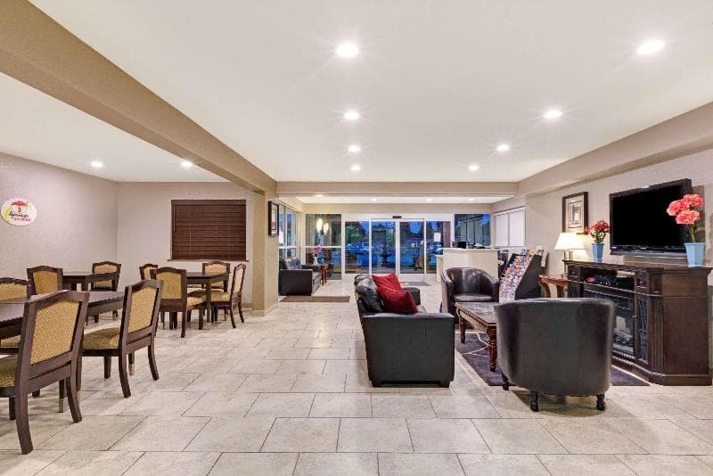 Comfort Inn Gilroy 3