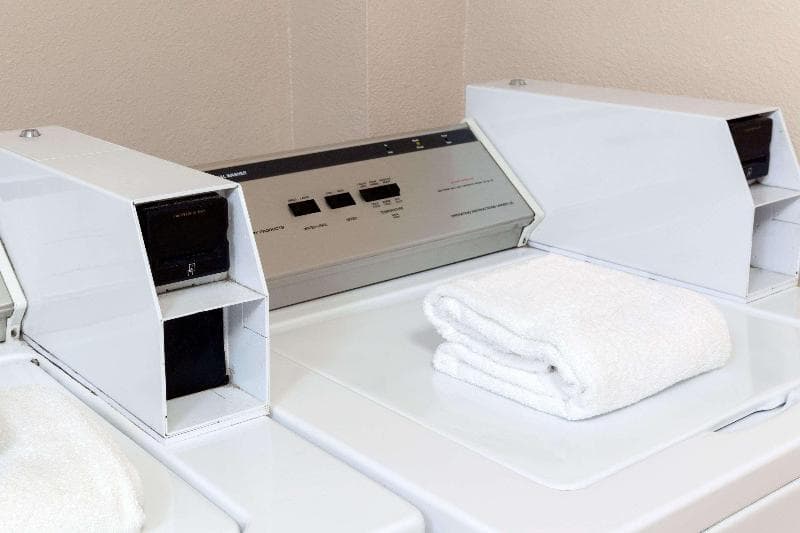 Days Inn by Wyndham Mission Valley Qualcomm Stadium/SDSU photo 1