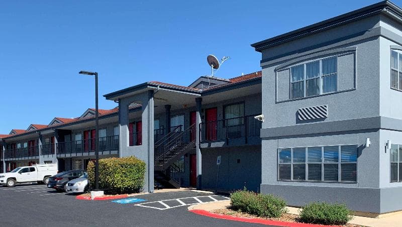 Quality Inn & Suites I-10 Near Fiesta Texas 3