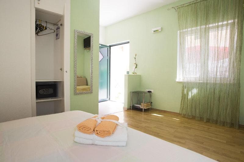 Central Old Town Rooms main