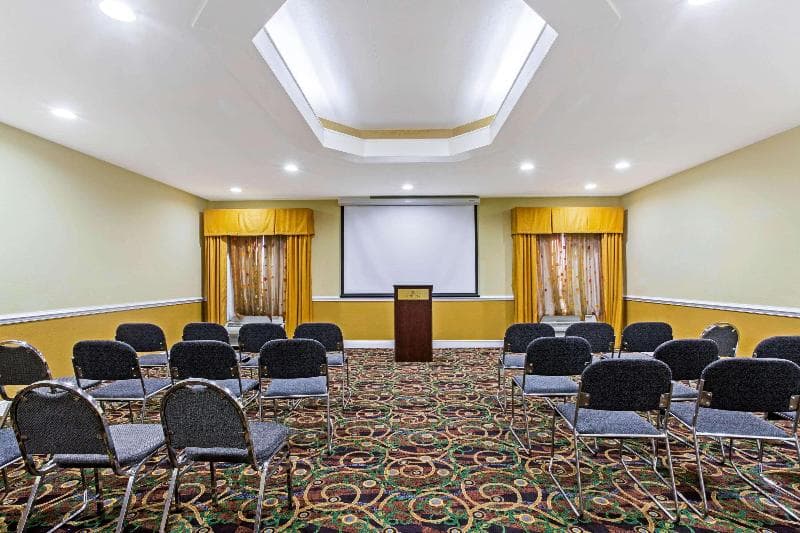 La Quinta Inn & Suites North Mobile - Satsuma photo 1