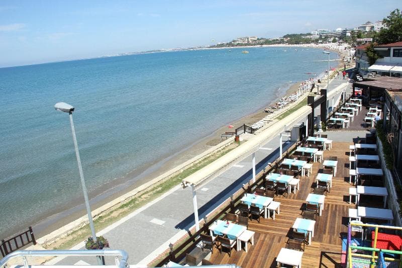 Side Beach Club 4