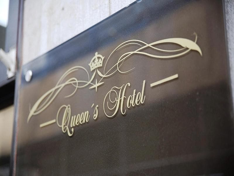 Queen's Hotel photo 1