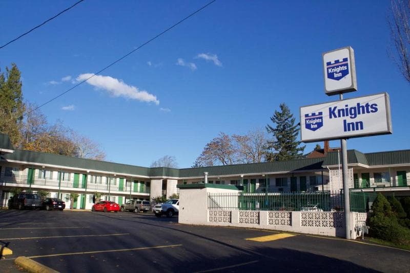 Knights Inn Salem photo 1