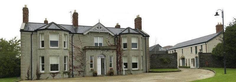 Castle Dargan photo 1