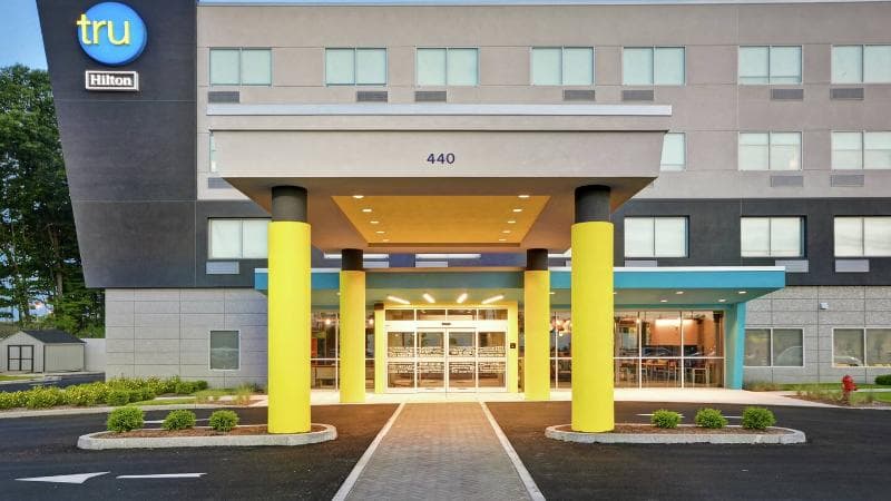 Tru by Hilton Chicopee Springfield photo 1