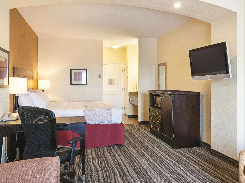 La Quinta Inn & Suites Slidell - North Shore Area 5
