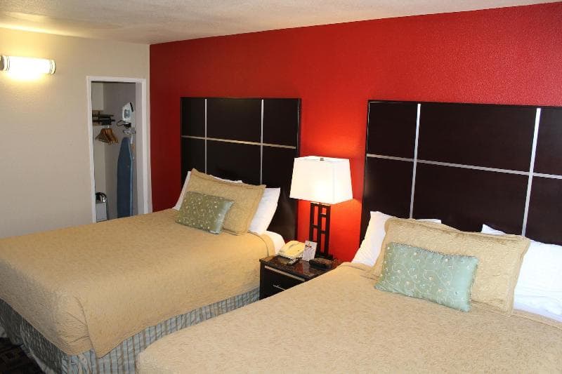 Harbor Inn & Suites Oceanside 4