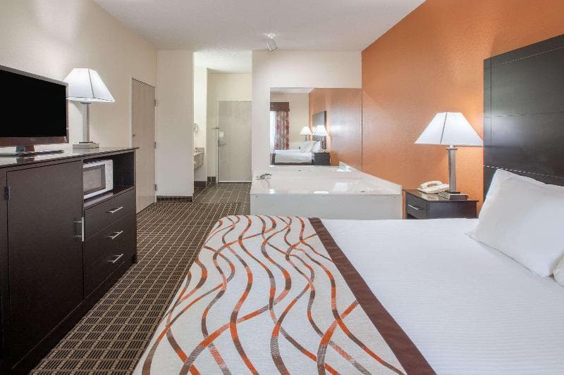 Baymont By Wyndham South Haven 3