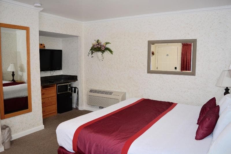 Travelers Inn 3