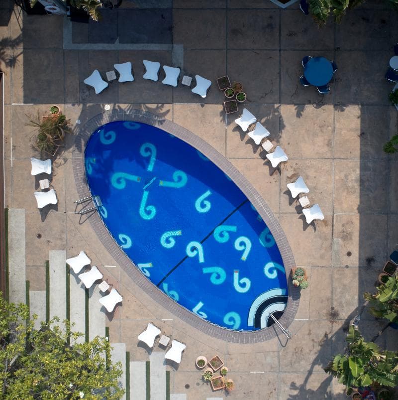 Phoenix Hotel 5