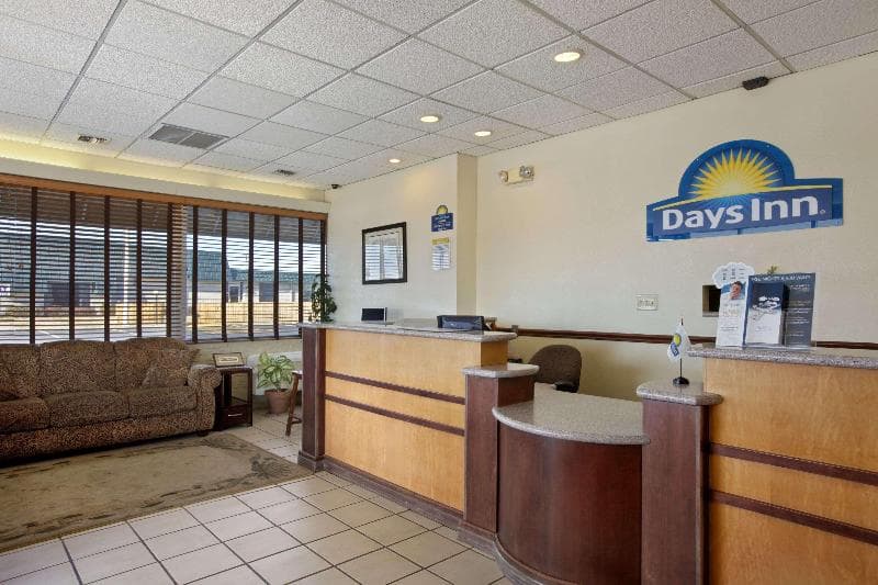 Days Inn By Wyndham Salina South 4