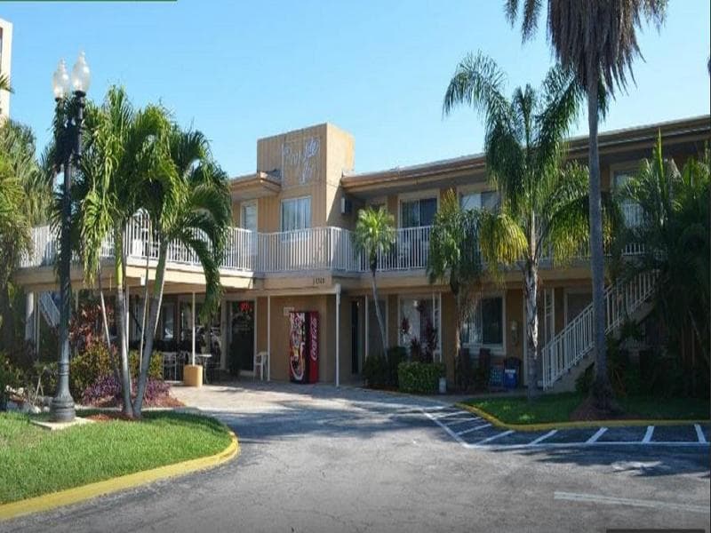 The Bayside Inn & Marina 2