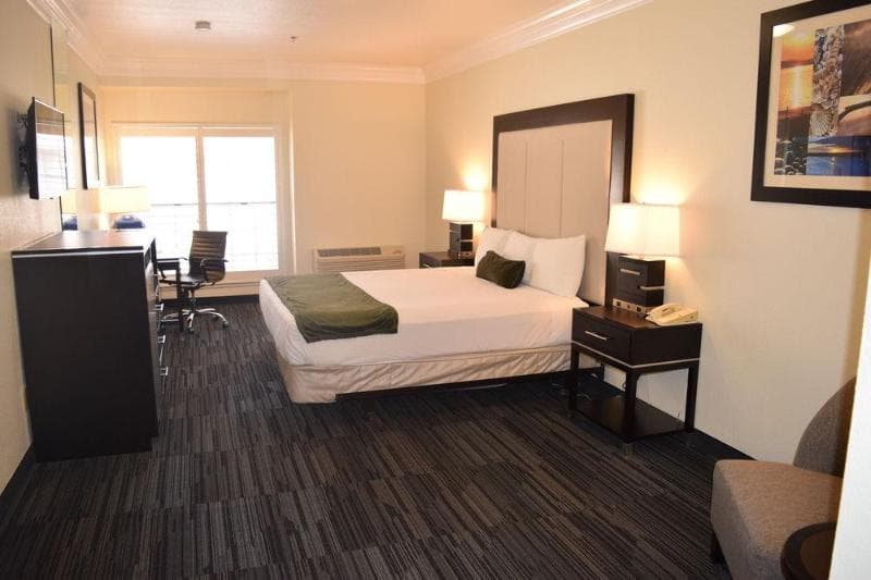 Arena Hotel 3