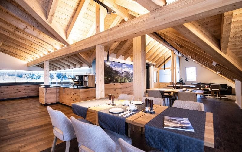 Alpenhotel Schlussel main