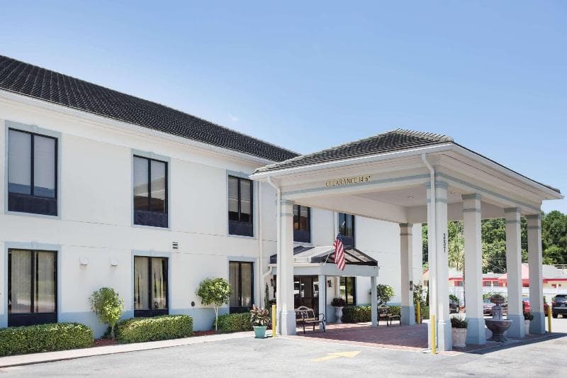 Baymont by Wyndham Savannah/Garden City photo 1