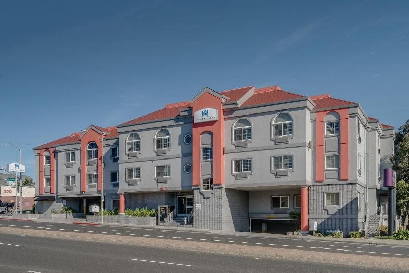 Hotel Aura 3