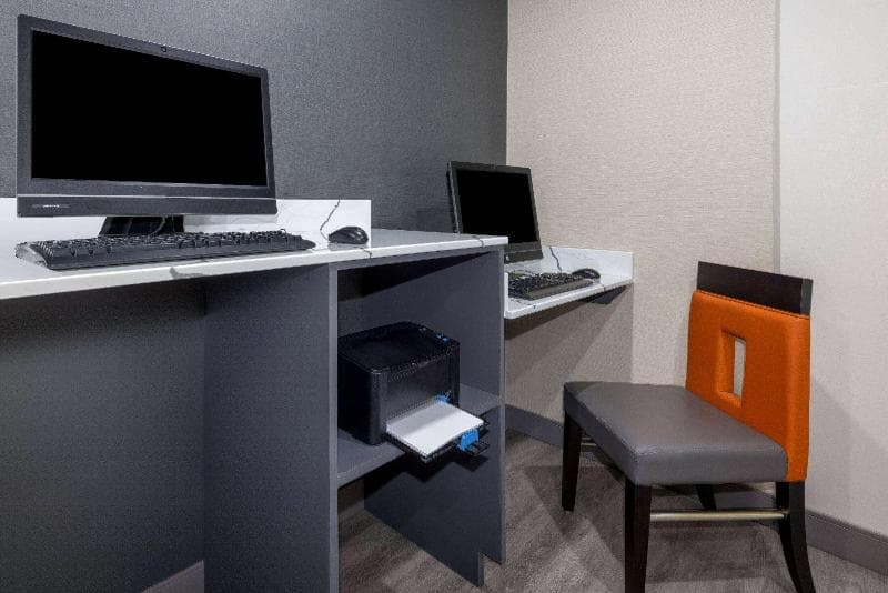 La Quinta Inn by Wyndham Lynnwood photo 1