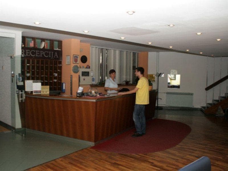 Hotel Jadran 4