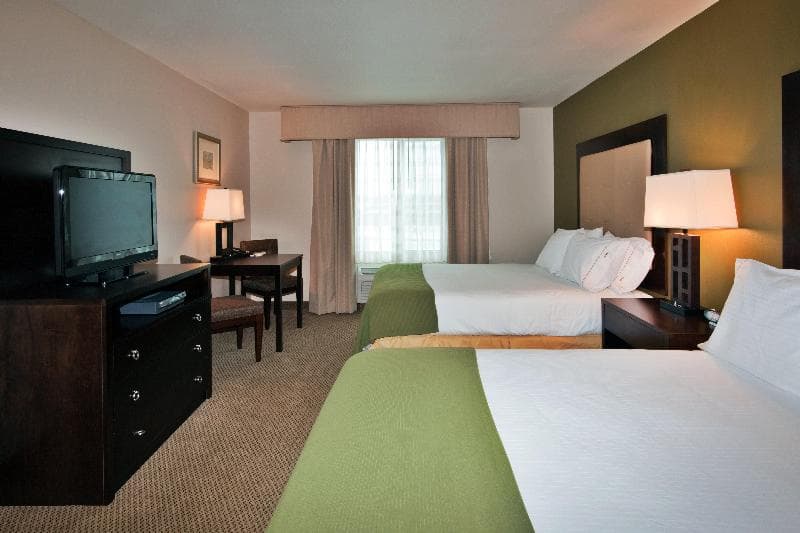 Holiday Inn Express & Suites Dewitt (Syracuse) 3
