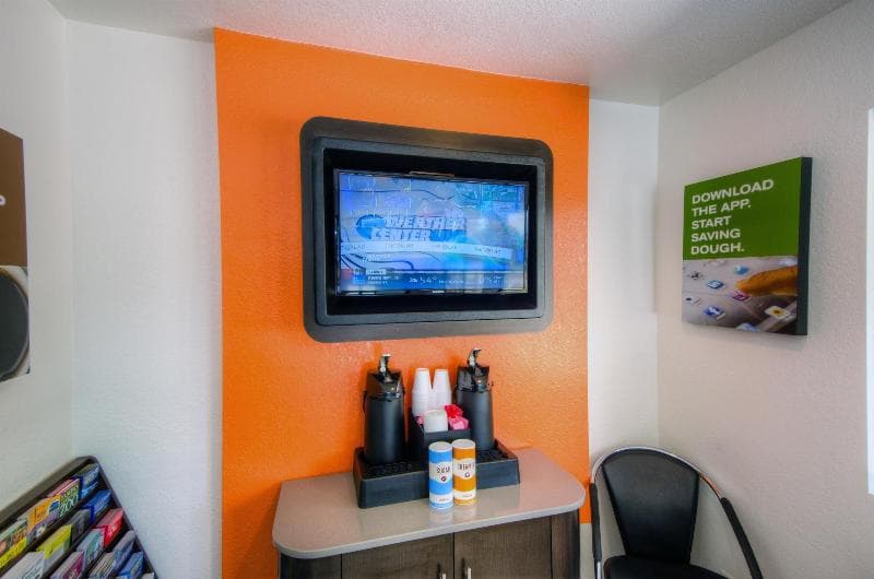 Motel 6 Bradenton 3