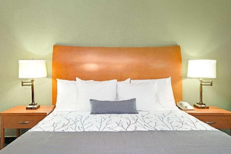 Days Inn by Wyndham San Jose 4