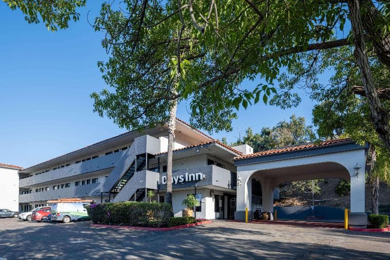 Days Inn by Wyndham Encinitas Moonlight Beach 4