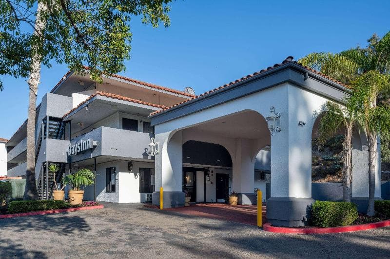 Days Inn by Wyndham Encinitas Moonlight Beach 5