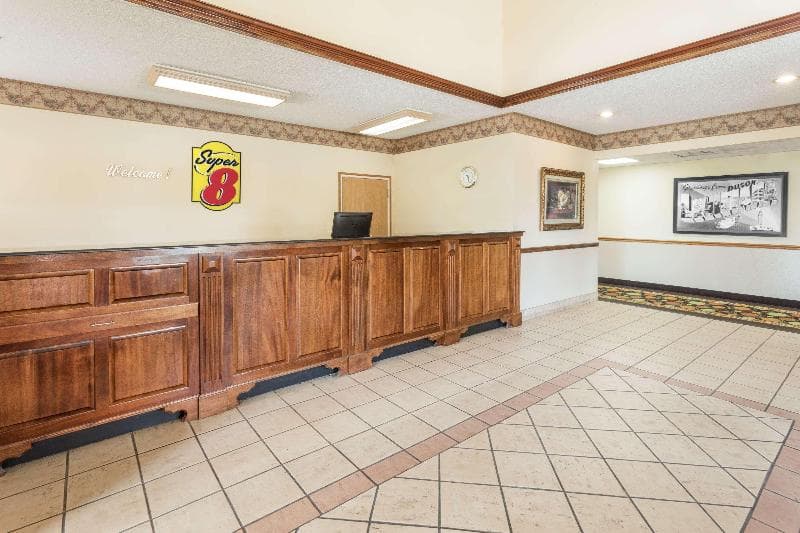 Super 8 by Wyndham Duson Lafayette West Area 5
