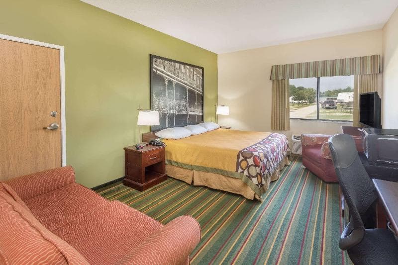 Super 8 by Wyndham Duson Lafayette West Area photo 1