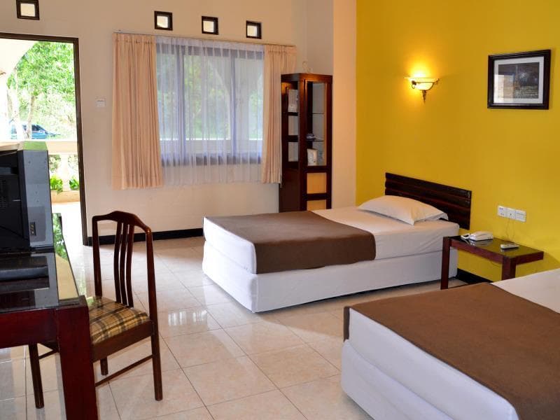 Hotel Vanda Gardenia Trawas 3