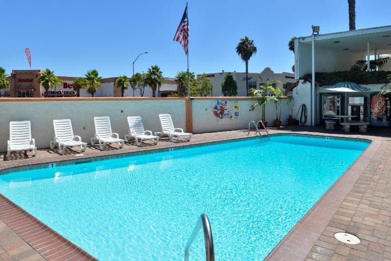 Americas Best Value Inn Loma Lodge 2
