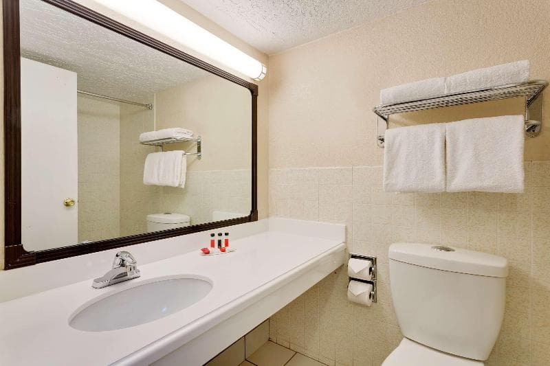 Ramada by Wyndham Provo 4