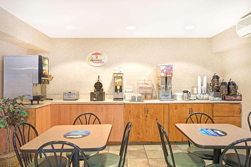 SureStay by Best Western Sacramento South Natomas 5